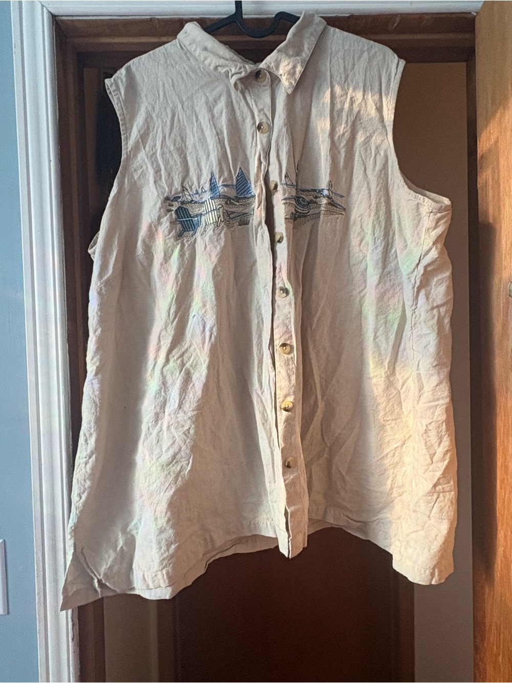 Penningtons Sleeveless Button-Down Top in Cream with Navy Embroidery